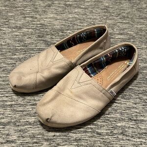 Toms Light Grey Slip Ons Size 6.5 Ladies